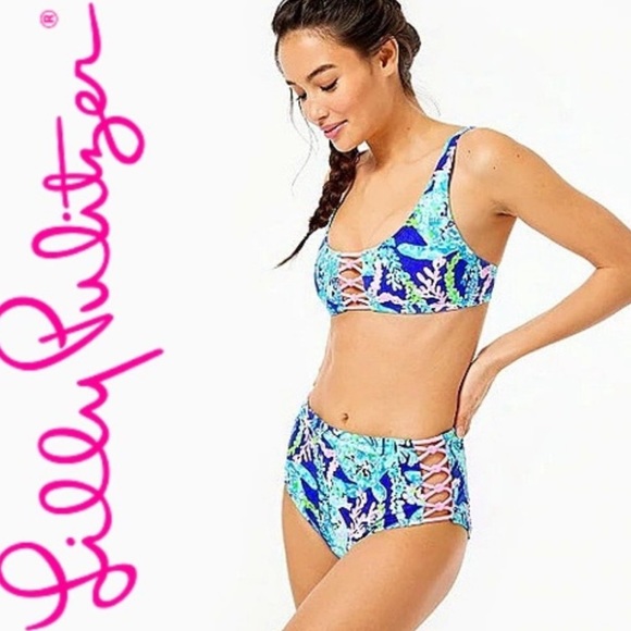 Lilly Pulitzer Other - Lilly Pulitzer Rumy Lattice Bikini Top in Turtle Villa Print, Size 6 🐢💕